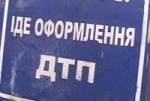Возле метро «Киевская» перевернулся грузовик, перевозивший бетон