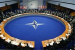 Ющенко и Тимошенко написали еще одно письмо в НАТО