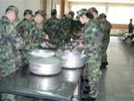 Ехануров допускает проблемы с питанием военных