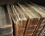 Пять старинных книг попытался вывезти из Украины харьковчанин