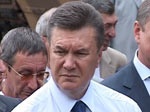 Янукович не приехал в Лозовую. Но пообещал поддержать морально
