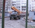 Харьковчане против стройплощадки во дворе, они - за детскую площадку