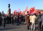 Отметить 7 ноября в Харькове на площадь Свободы вышли коммунисты