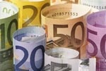 Налог за машины и товары вне таможни будут платить в евро, а не в долларах
