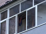 Женщина выбросилась из окна из-за ссоры с мужем