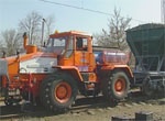 Харьковские инженеры поставили трактор на рельсы