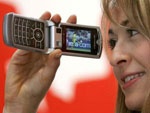 Более 80% мобильных телефонов попадает в Украину незаконно