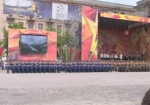 Поздравления, цветы и песни военных лет. Как Харьков отметил День Победы