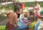 Развивающие игрушки, книги и праздничное угощение. Зеленогайский дом ребенка поздравили с Днем защиты детей