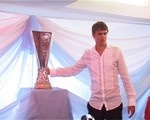Впервые Кубок УЕФА побывал на Харьковщине - Гладкий привез трофей в Лозовую