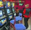 Сотрудники салонов игровых автоматов не собираются мириться с потерей работы