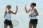 Харьковчанки Катерина и Алена Бондаренко выиграли теннисный турнир Prague Open в парном разряде