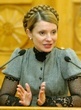 Тимошенко пообещала, что пенсии и зарплаты бюджетников снижаться не будут