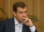 Медведев не видит нормальных отношений с Украиной при действующем руководстве