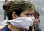 Заработать на «свином гриппе»: двое мужчин незаконно с рук продавали марлевые повязки