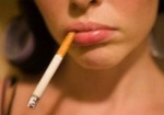 Украинским мужчинам не нравятся курящие женщины - соцопрос