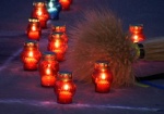 На площади Свободы прошла акция «Зажги свечу»