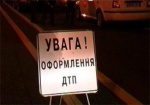 Субботним вечером в Харькове столкнулись сразу три авто