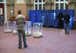 Все избирательные участки открылись вовремя. Первые данные по явке обещают после 11 часов