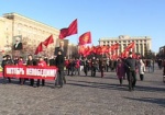 Коммунисты хотят сделать государственным праздником 7 ноября и сократить майские праздники
