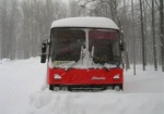 Чтобы добраться до автобуса, который застрял в снегу, спасателям понадобилось около 6 часов