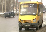 На Клочковской в аварию попала маршрутка