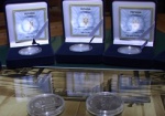 Национальный банк пополняет коллекции памятных и юбилейных монет
