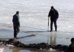 Опасная рыбалка. Спасатели МЧС предупреждают, что на реках области лед с каждым днем все тоньше