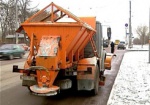 С харьковских улиц вывозят снег и мусор