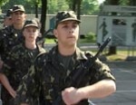 Гриценко: В 2008 году армия не сможет перейти на контракт