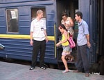 Азаров: Пассажирские перевозки не подорожают