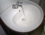Кто не платит за услуги водоотведения - будет жить без канализации