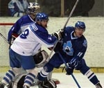 В седьмом туре хоккейной высшей лиги России киевский «Сокол» принимал лидера розыгрыша — Воскресенский «Химик»