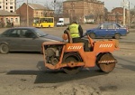 В Харькове - долгожданный ремонт дорог. Каким улицам повезет в этом году?
