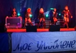 Звезды украинской эстрады на провинциальной сцене. Модный Змиев шумно отпраздновал День молодежи