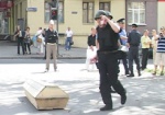 Угроза взрыва или срыв неугодной акции? В центре Харькова милиция искала взрывчатку в гробу