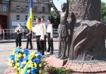 Почти 60% украинцев считают, что сегодня праздник - опрос