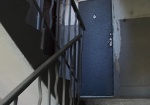 Адвокат пропавшего журналиста забаррикадировался от «Беркута» в собственной квартире