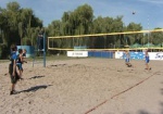 Создать условия и поддержать интерес ребят. В Харькове развивают волейбол