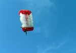 Под Харьковом проходят международные соревнования по прыжкам с парашютом