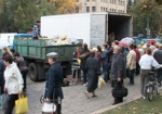 Продуктовый рай в центре Харькова. Горожане выстраиваются в очереди, чтобы запастись продуктами подешевле