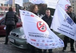 Автомобилисты со всей Украины выехали протестовать: почему в стране не контролируется качество топлива?