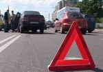 На проспекте Ленина столкнулись два автомобиля и снесли ограждение