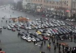 Харьковские предприниматели и таксисты вышли на площадь Свободы