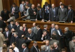 «Бютовцы» заблокировали парламент, протестуя против «преследования Тимошенко»