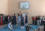 Дети против правоохранителей. Сотрудники прокуратуры и милиции сыграли в баскетбол с воспитанниками детдома