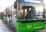 Зеленые и с символикой Евро-2012. Харьковчане увидели новые троллейбусы