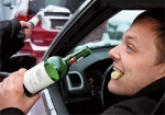 За вождение авто в пьяном виде украинцев хотят лишать прав