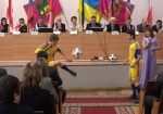 Мини-еврочемпионат стартует в Харькове. В футбольных баталиях поучаствуют полсотни школьных команд