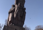Вместо «Пятерых из ломбарда» на площади Конституции установят памятник Независимости